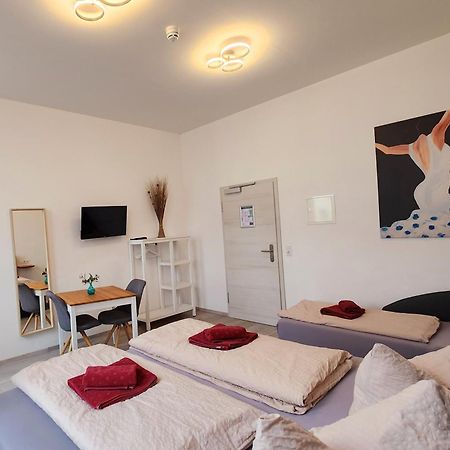 Zum Obstler - Gaststaette Und Pension Gera Exterior foto